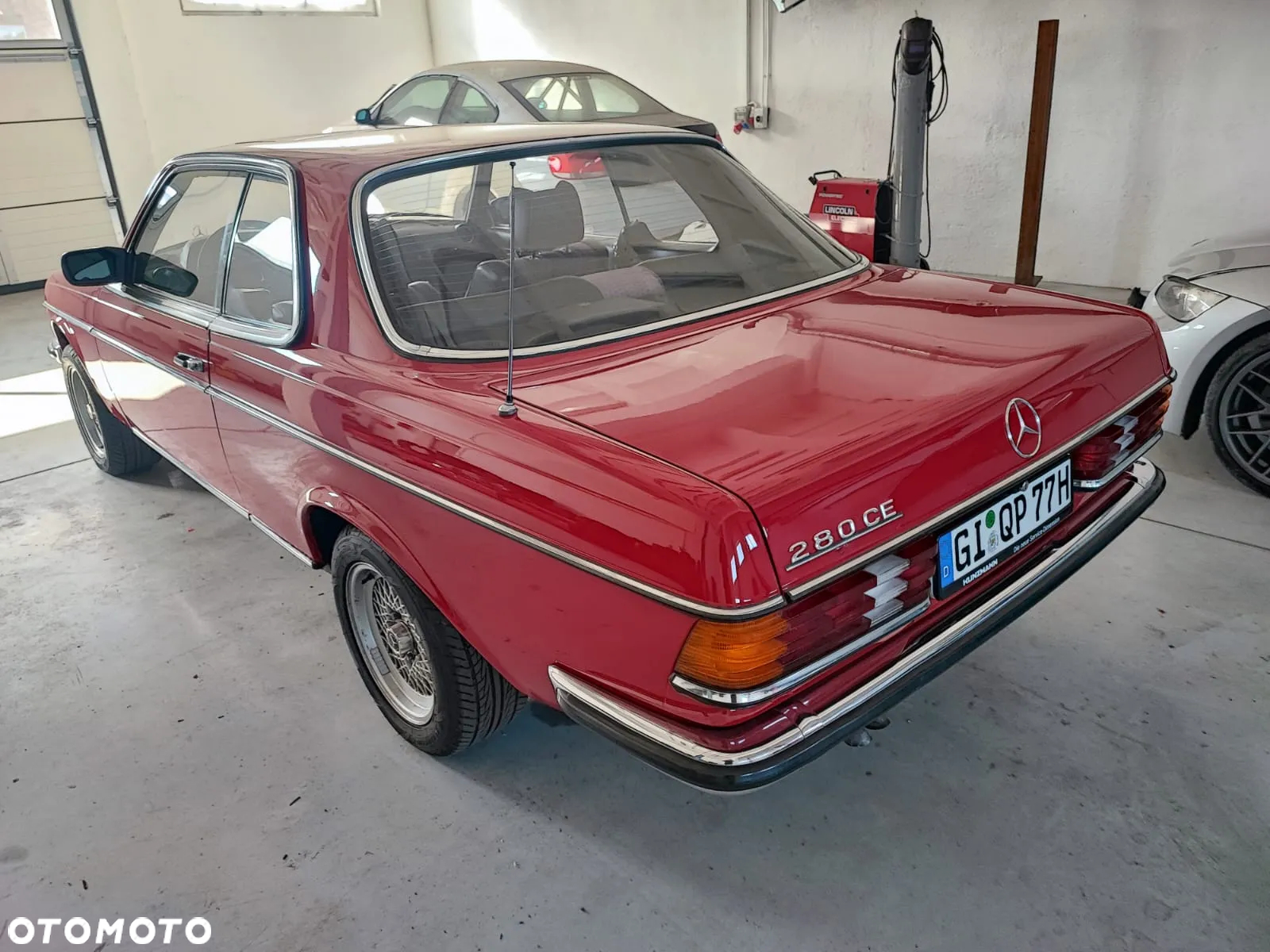 Mercedes-Benz W123 - 4