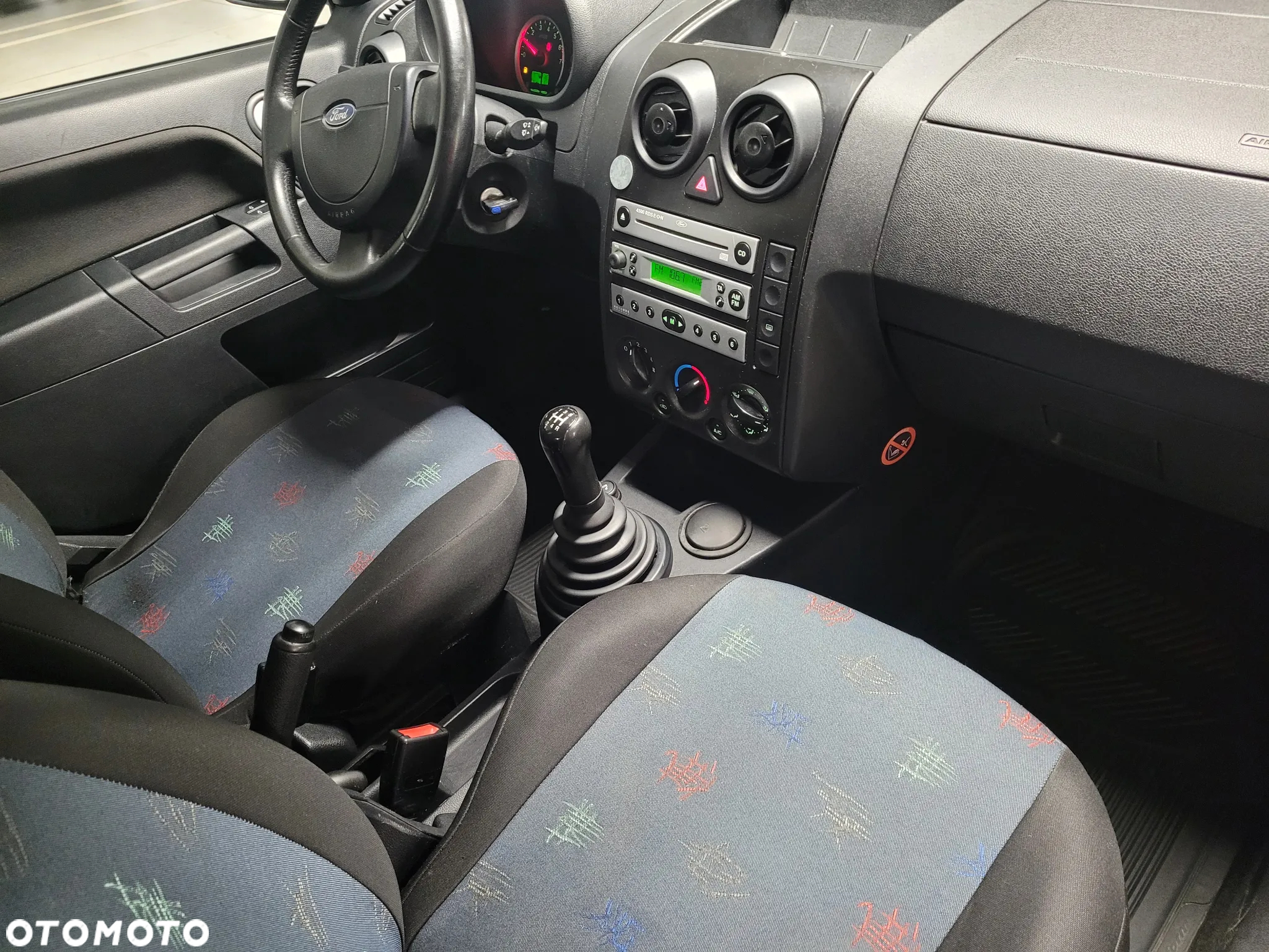 Ford Fusion 1.4 Ambiente - 8