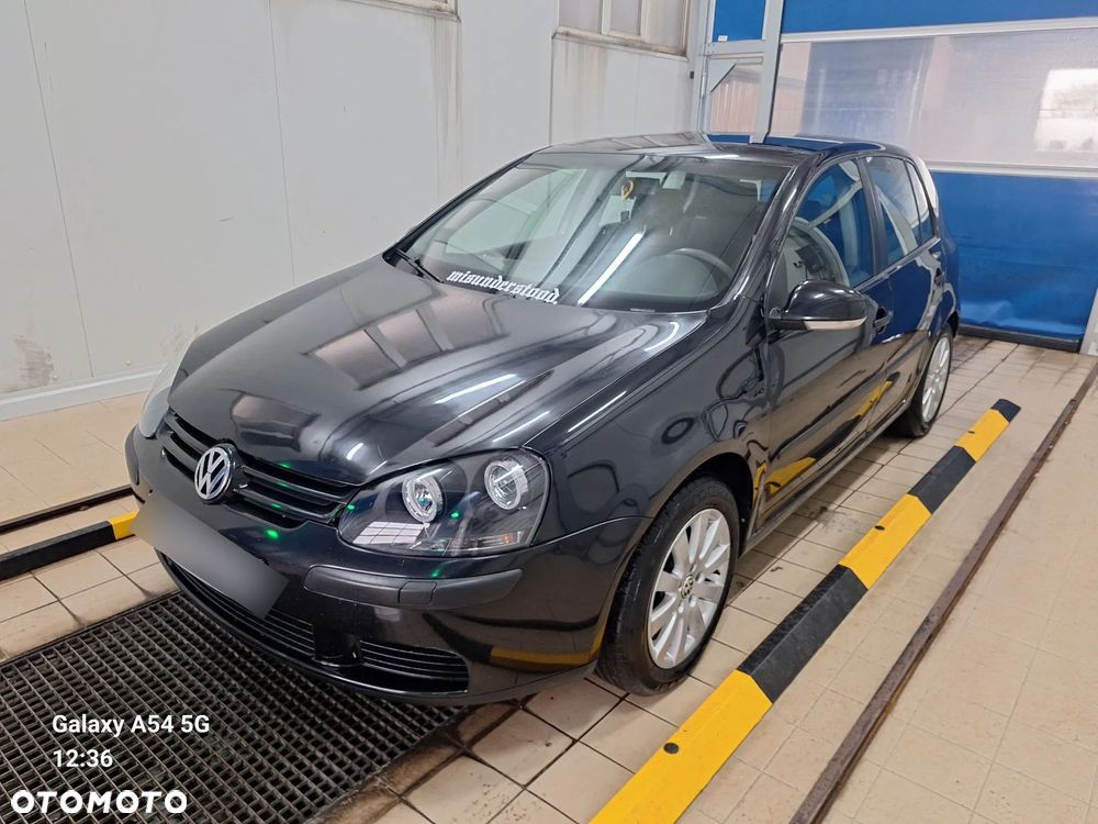 Volkswagen Golf V 1.9 TDI Comfortline - 4