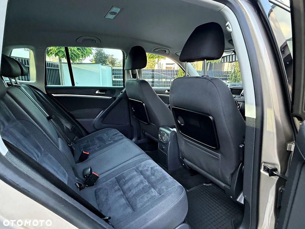 Volkswagen Tiguan - 26