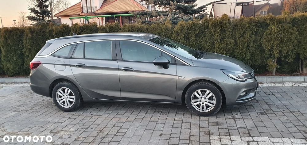 Opel Astra - 2