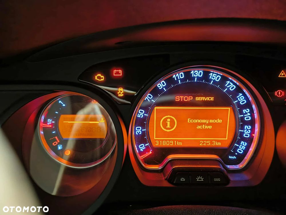 Citroën C5 2.0 HDi Confort - 5