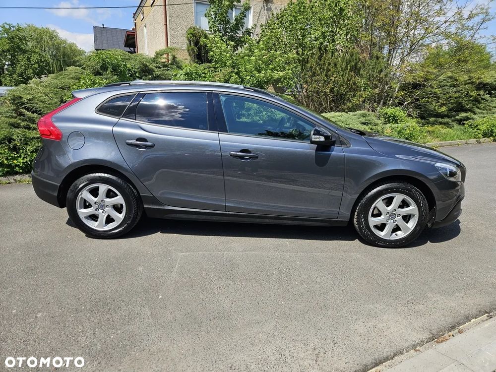 Volvo V40 D2 Momentum - 6