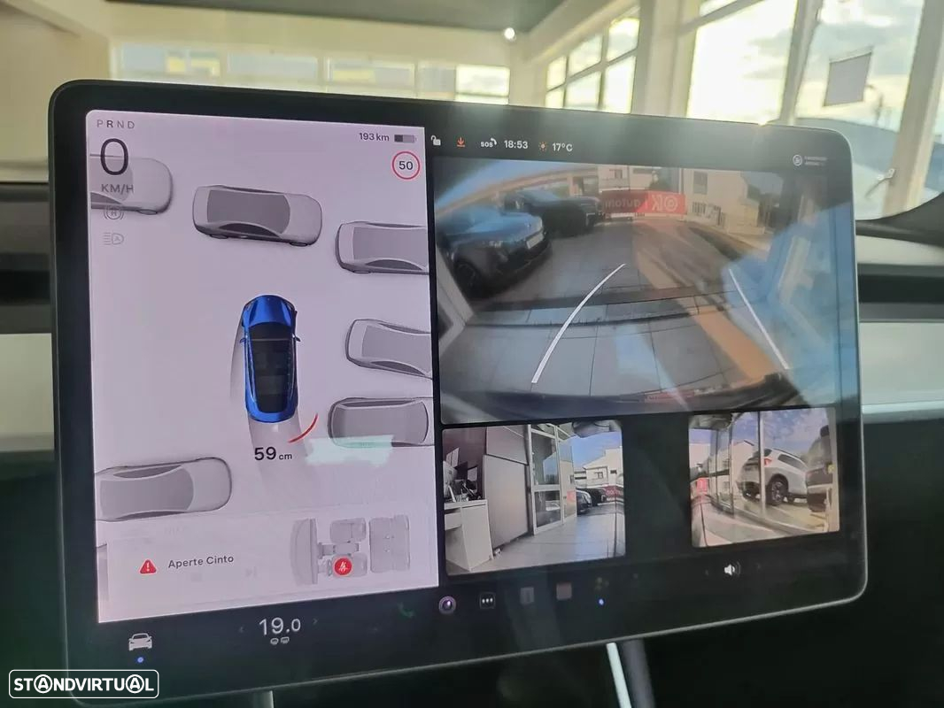 Tesla Model 3 - 31