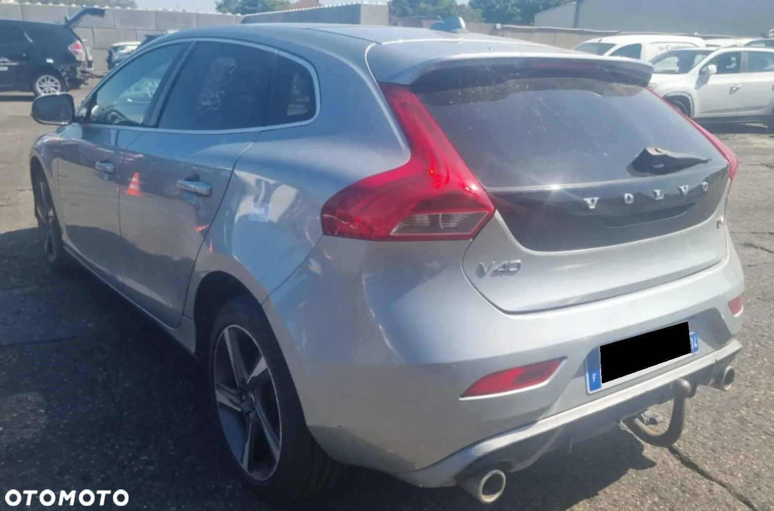 Volvo V40 D4 R-Design Momentum - 8