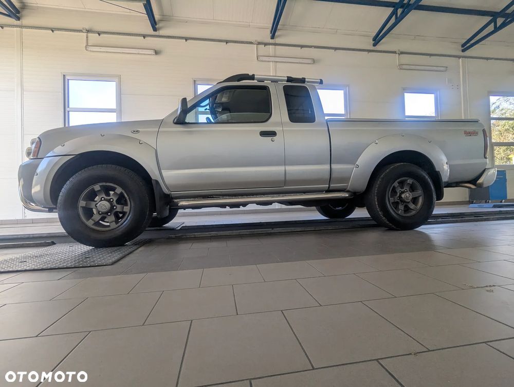 Nissan Frontier - 12
