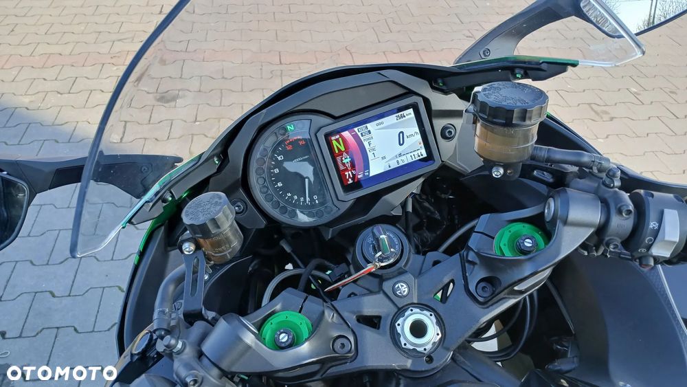 Kawasaki Ninja H2 SX - 22