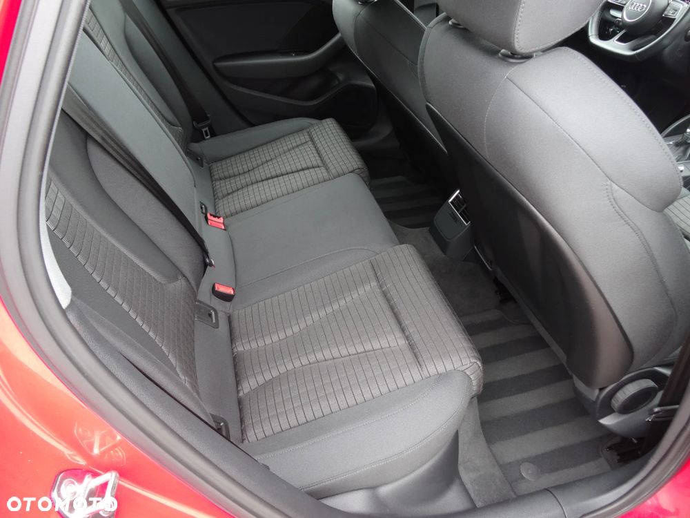 Audi A3 Sportback 1.4 TFSI CoD ultra Attraction S tronic - 17