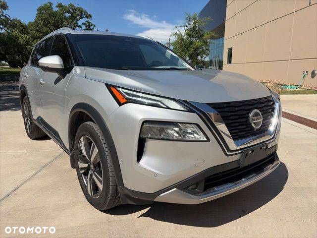 Nissan Rogue - 5