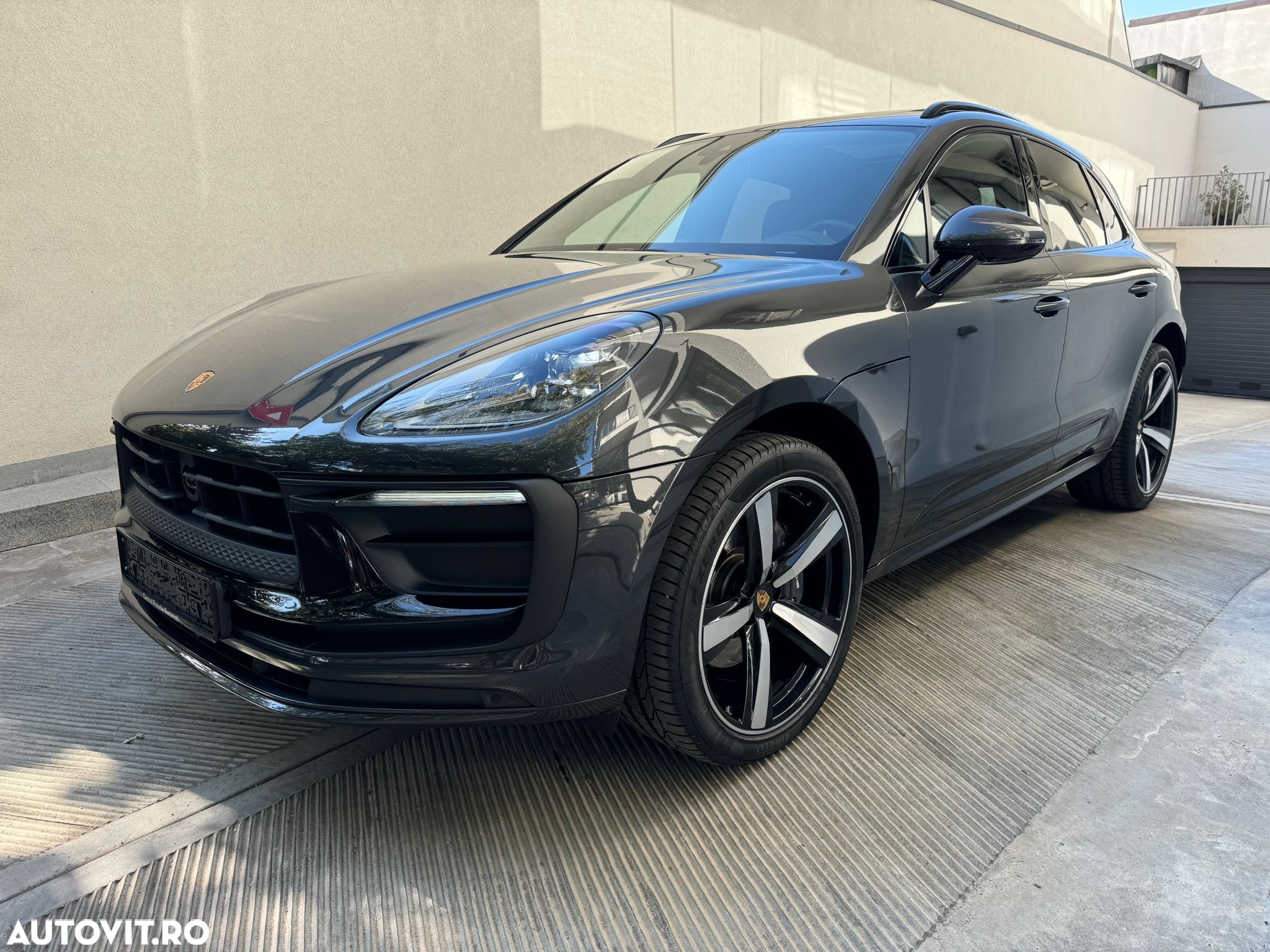 Porsche Macan T - 3