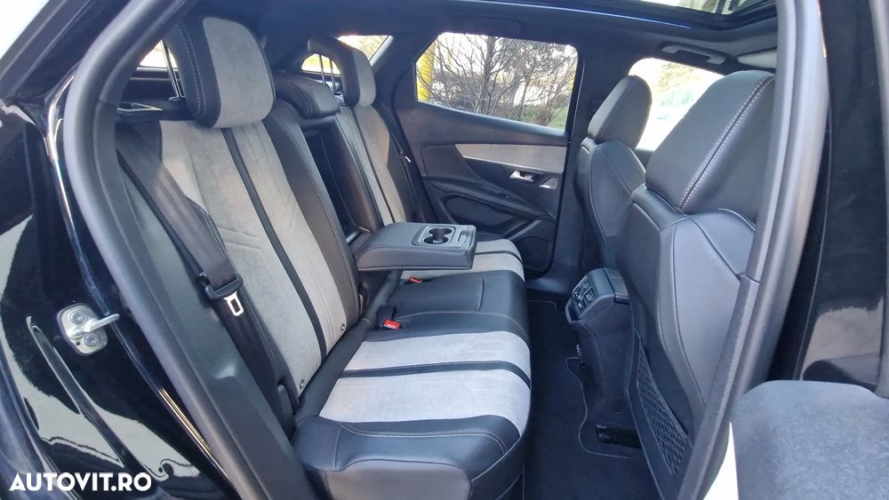 Peugeot 3008 PHEV 300 EAT8 4X4 GT - 28