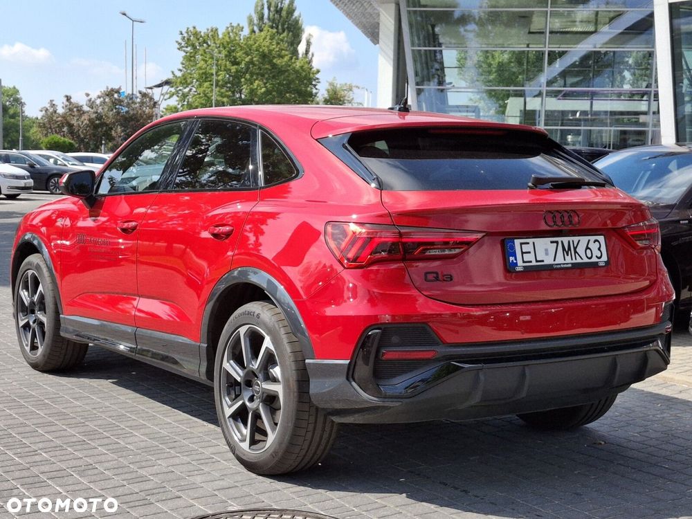 Audi Q3 Sportback - 6