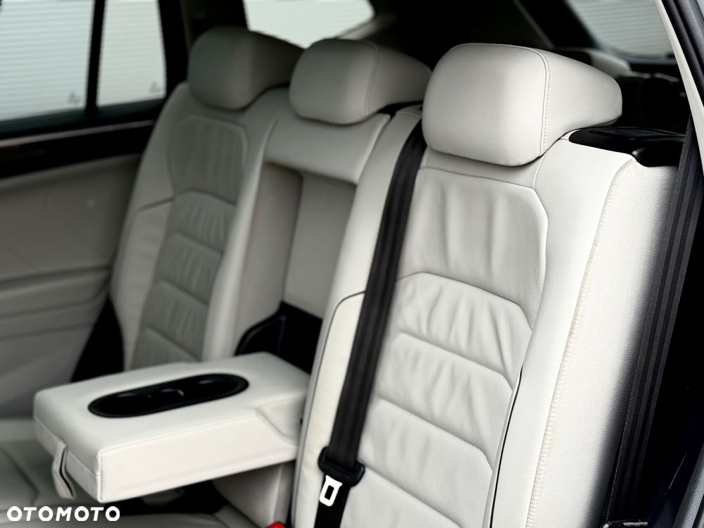 Volkswagen Tiguan Allspace 2.0 TDI SCR 4Motion DSG R-Line - 29