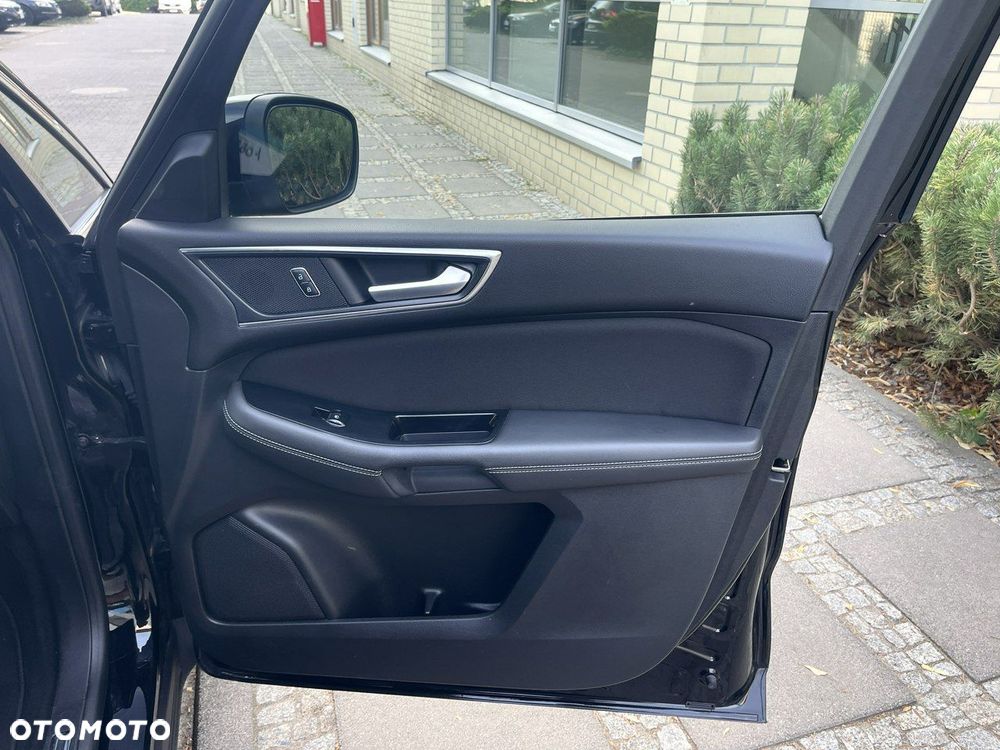 Ford S-Max - 26