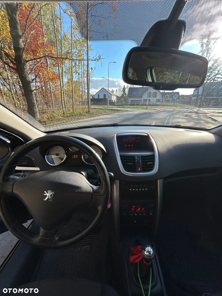 Peugeot 207 - 7