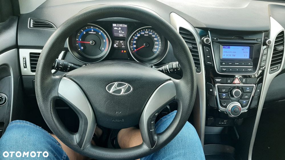 Hyundai i30 1.6 CRDI Trend - 11