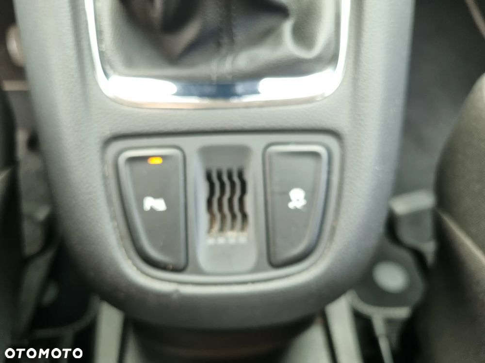 Opel Zafira 1.4 Turbo Business Edition - 28
