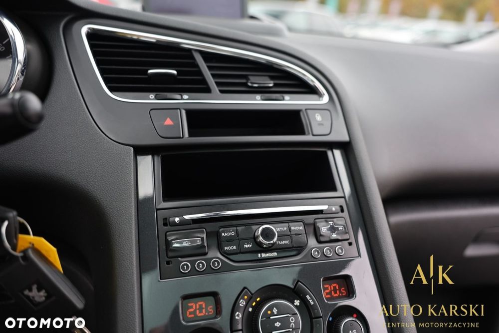 Peugeot 5008 - 40