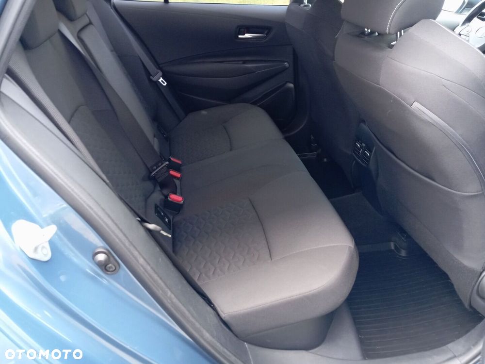 Toyota Corolla - 10
