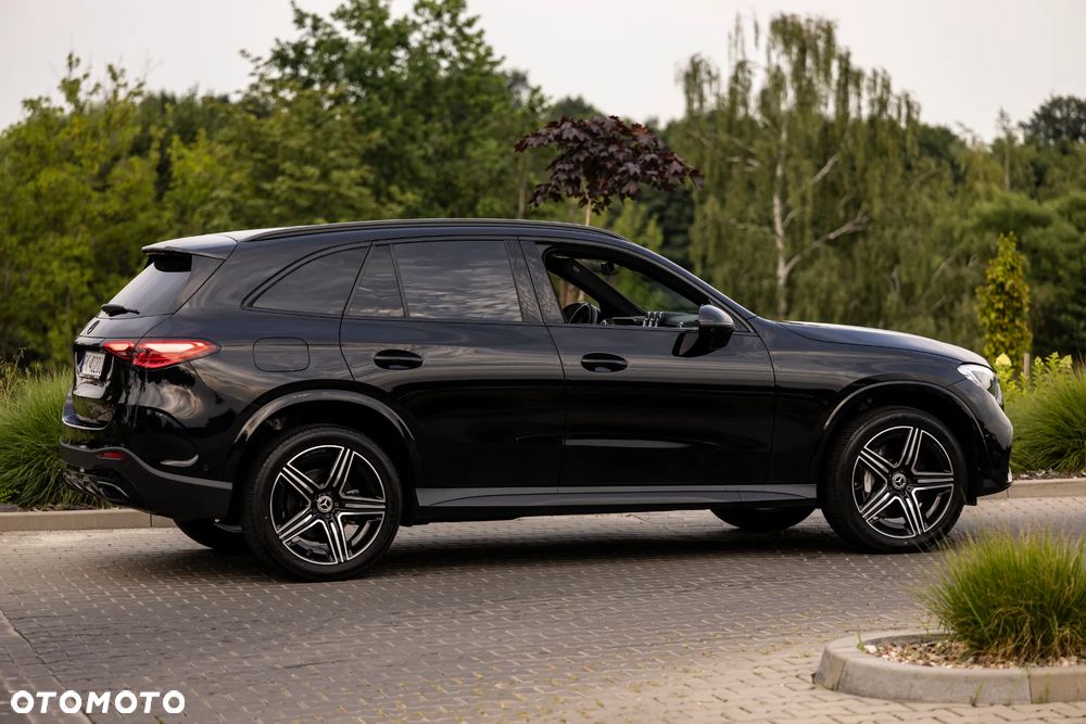 Mercedes-Benz GLC 300 mHEV 4-Matic AMG Line - 14