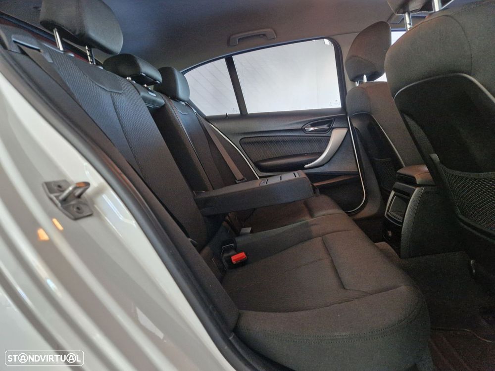 BMW 116 d EDynamics Advantage - 20