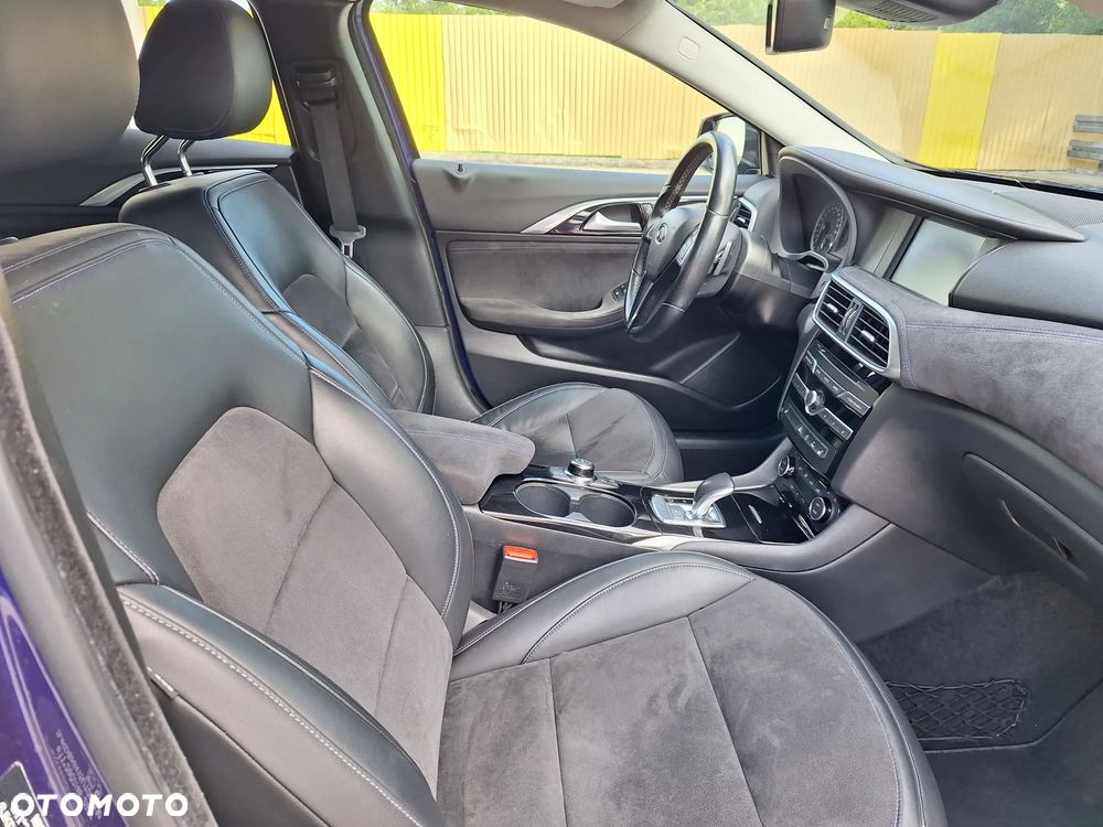 Infiniti Q30 2.2d DCT AWD Premium - 13