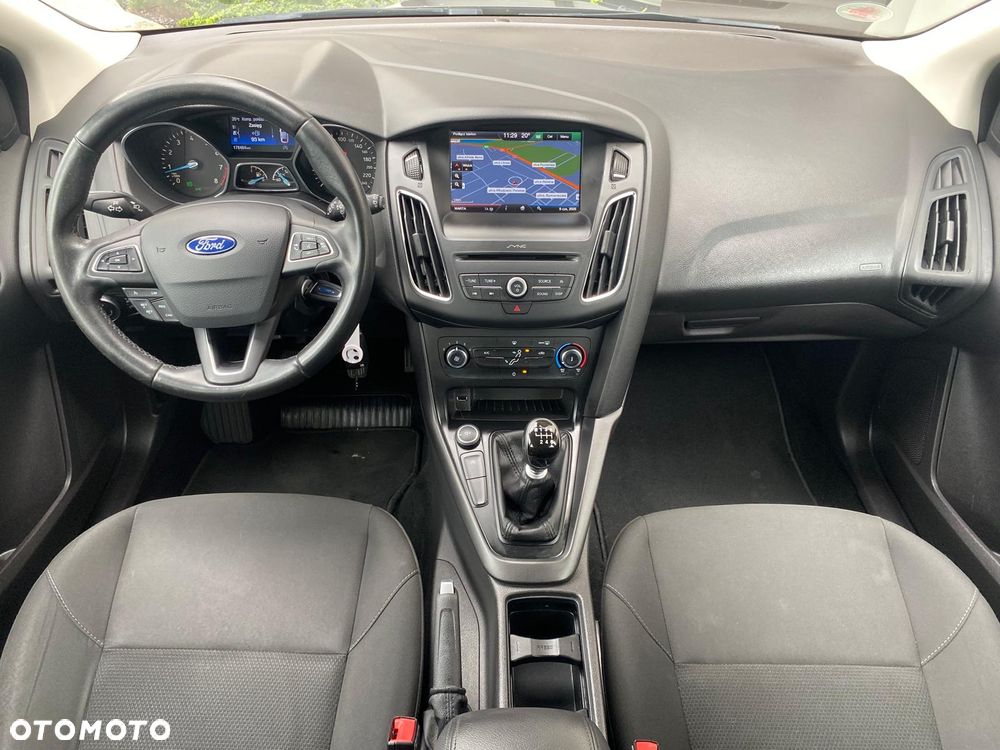 Ford Focus 1.0 EcoBoost Titanium - 6