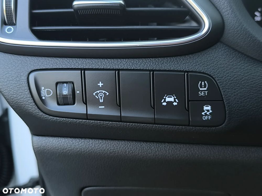 Hyundai i30 1.4 T-GDI Style - 29