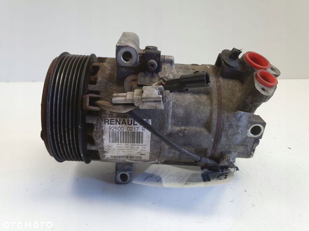 SPRĘŻARKA KLIMATYZACJI Renault Clio IV 0.9 TCe _ pompa 926000217R - 1