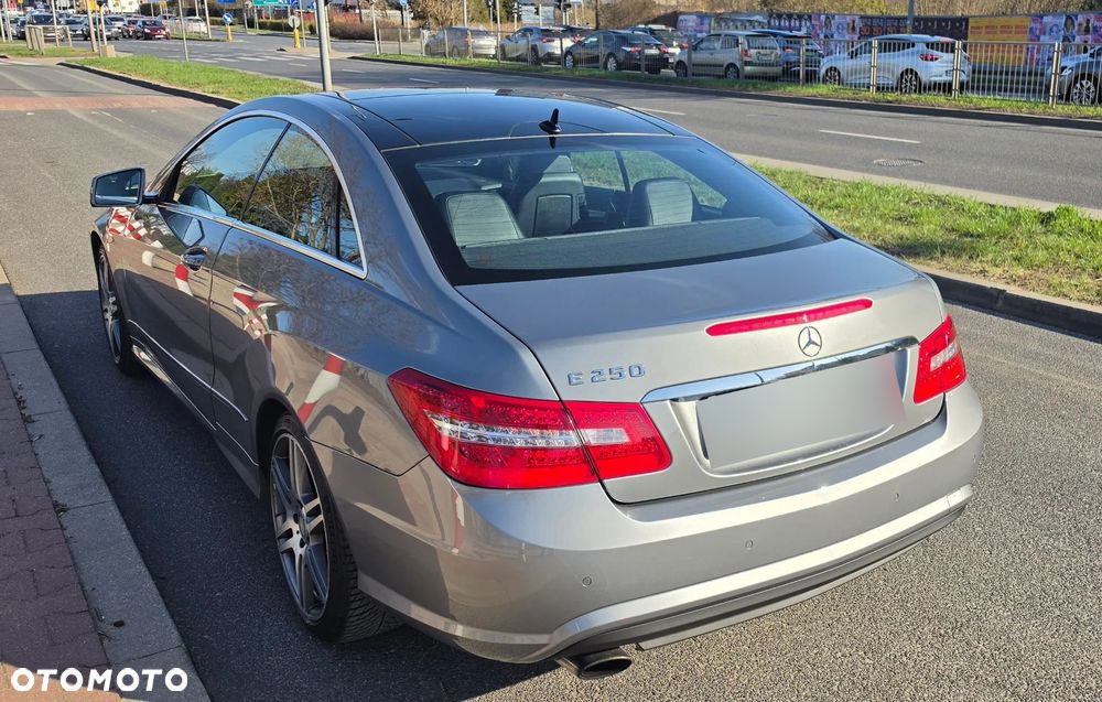 Mercedes-Benz Klasa E - 6