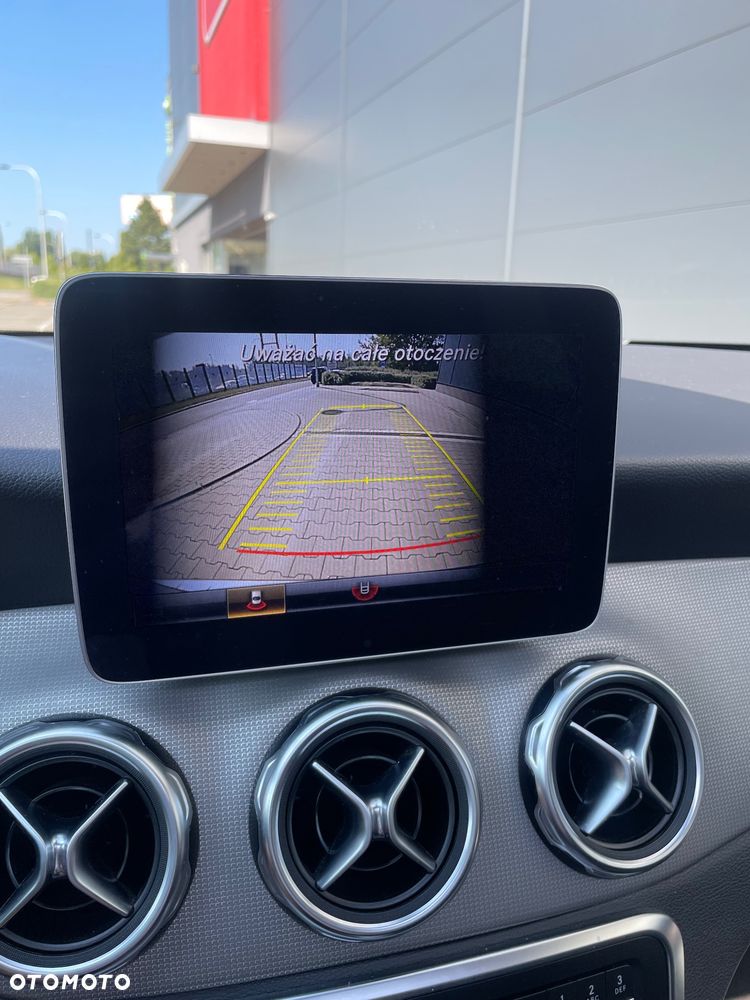 Mercedes-Benz GLA 250 4-Matic - 10