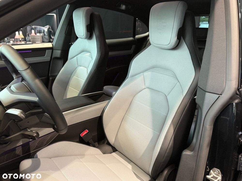 Porsche Cayenne - 13