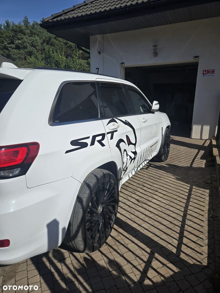 Jeep Grand Cherokee 6.4 V8 SRT8 - 8