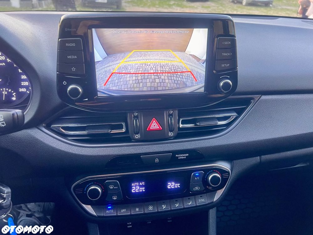 Hyundai i30 ver-1-6-d-comfort - 11