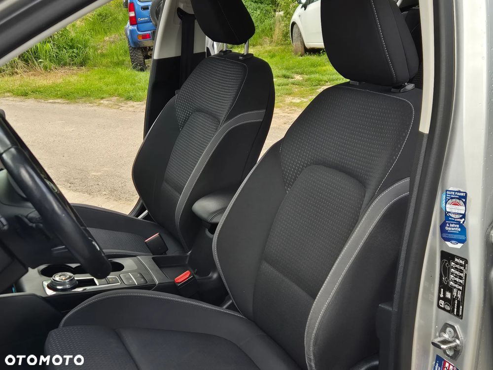 Ford Focus 1.5 EcoBlue Start-Stopp-System TITANIUM - 23