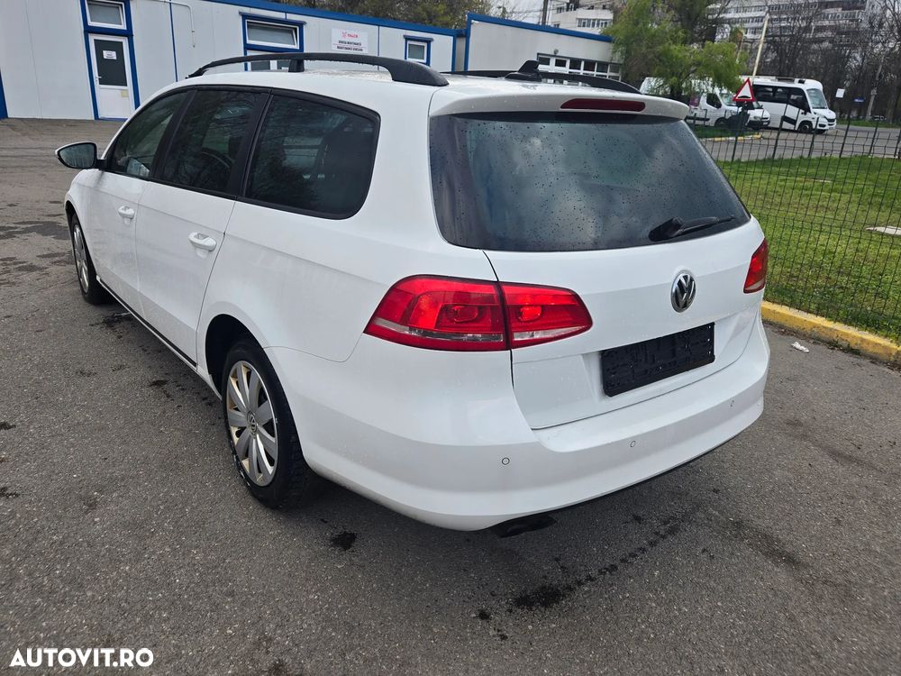 Volkswagen Passat 2.0 TDI DSG BlueMotion Technology Comfortline - 4