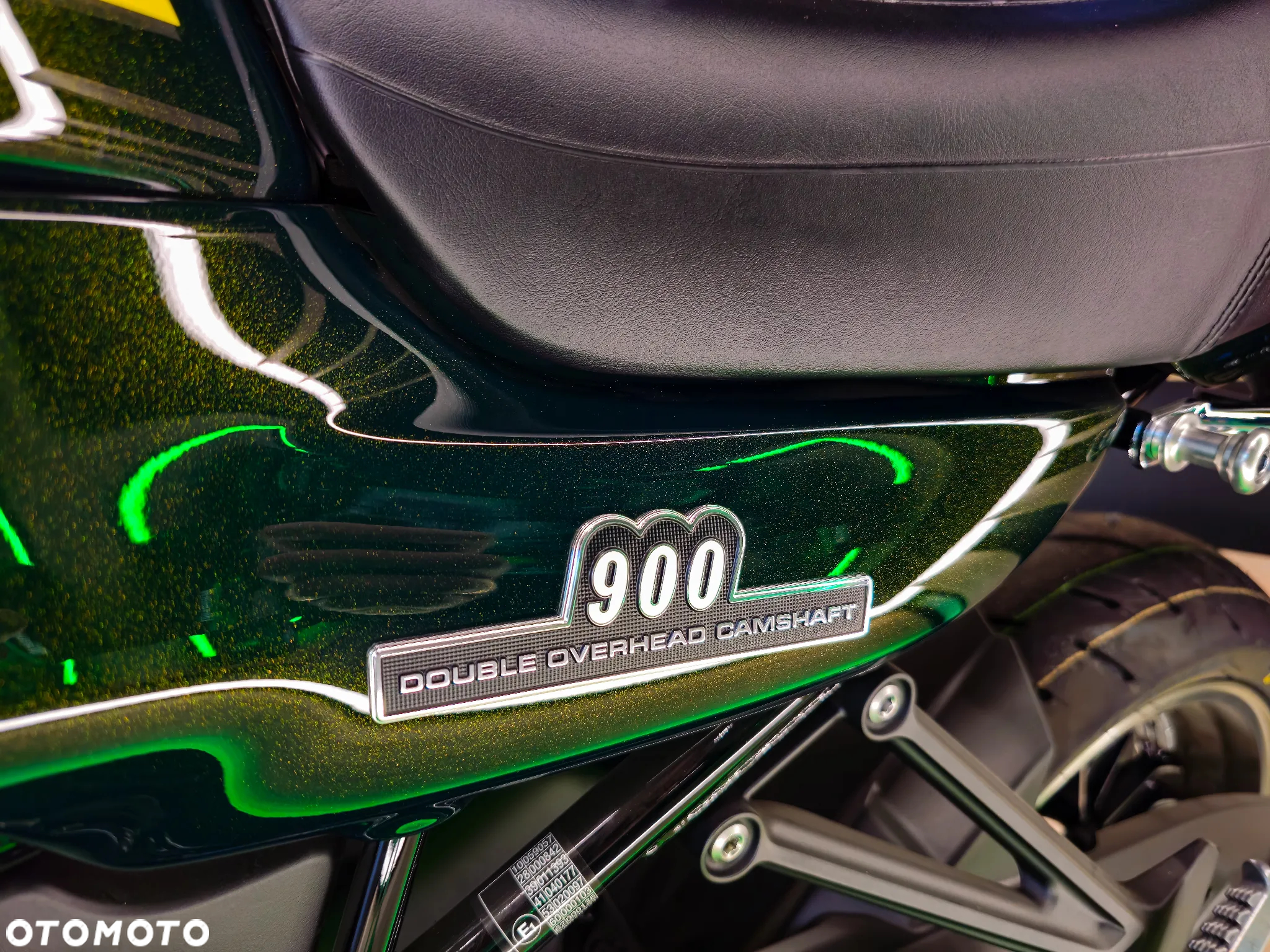 Kawasaki Z 900 RS - 9