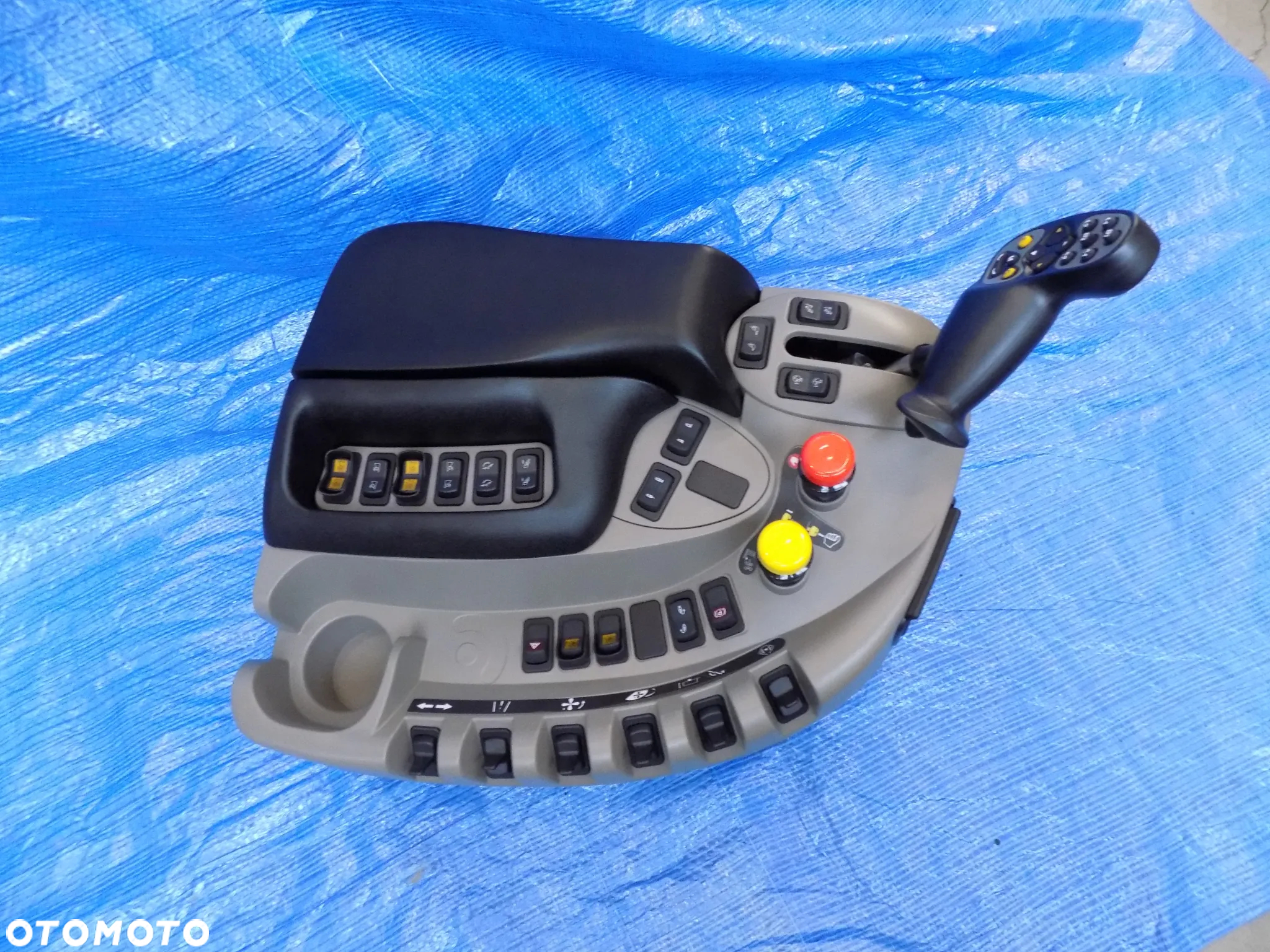 joystick pulpit sterowania kabiny panel 47925228 case A8000 A8010 A8810 - 4