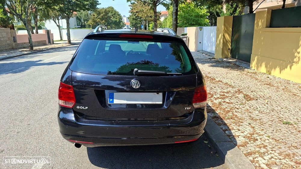 VW Golf Variant 1.6 TDi Highline DSG - 5