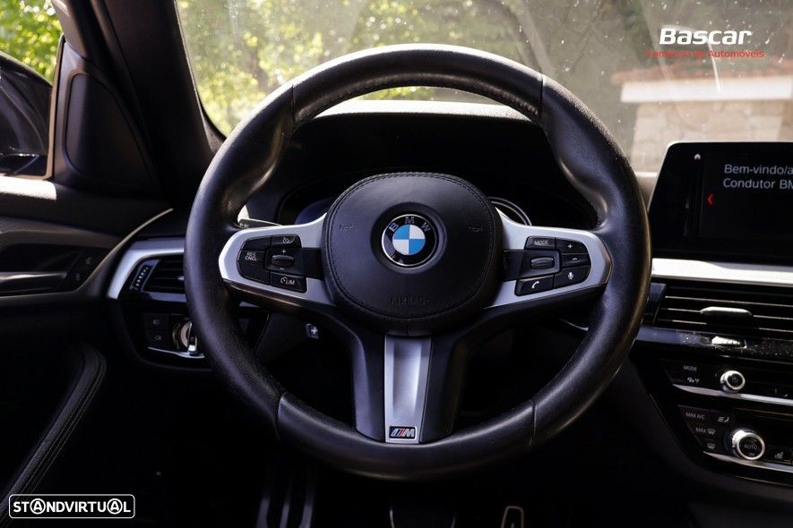 BMW 530 e iPerformance Pack M - 32