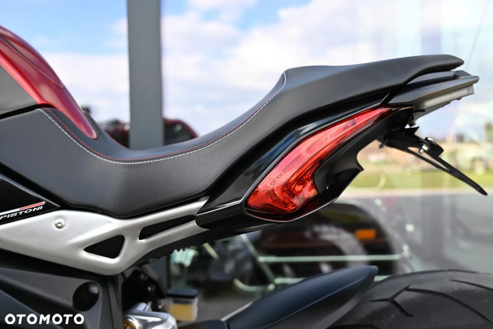 MV AGUSTA Brutale - 14