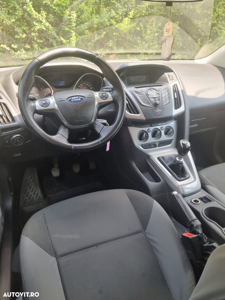 Ford Focus 1.6 TDCI DPF Trend - 24