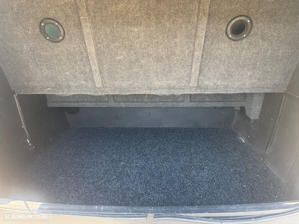 Volkswagen CRAFTER 2.5 TDI MINI BUS 16 Lugares - 27