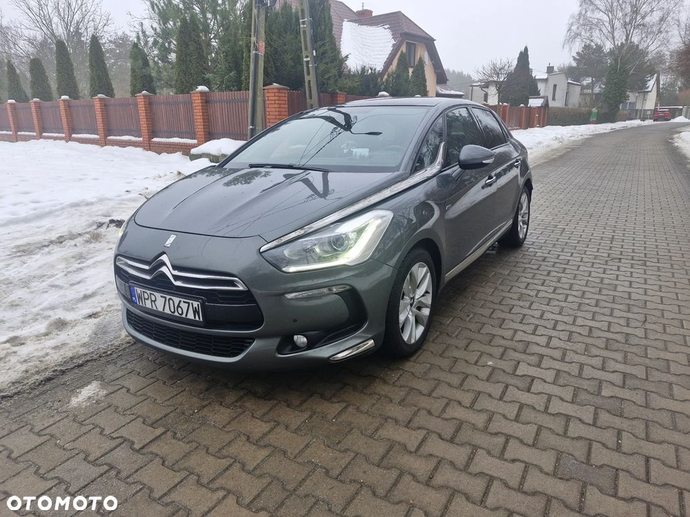 Citroën DS5 Hybrid4 EGS6 SoChic - 3