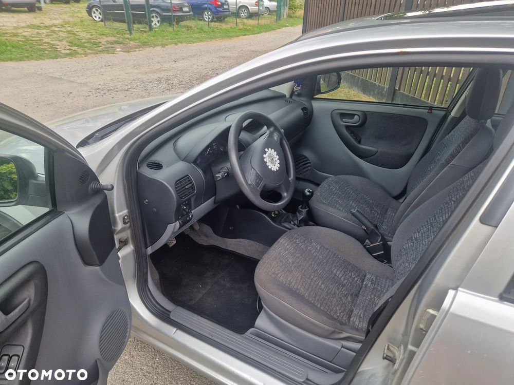 Opel Corsa - 4