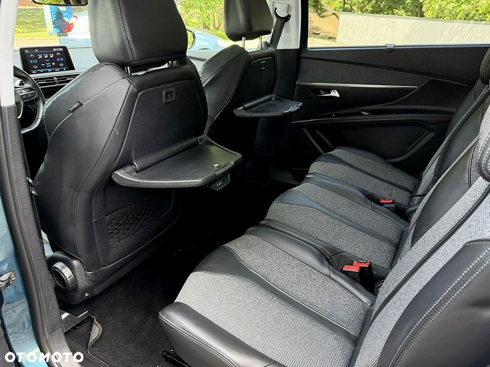 Peugeot 5008 - 12