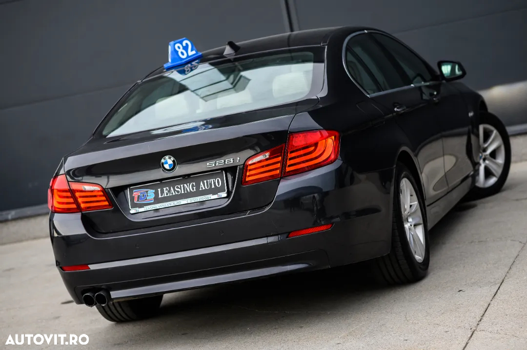 BMW Seria 5 528i Aut. - 6