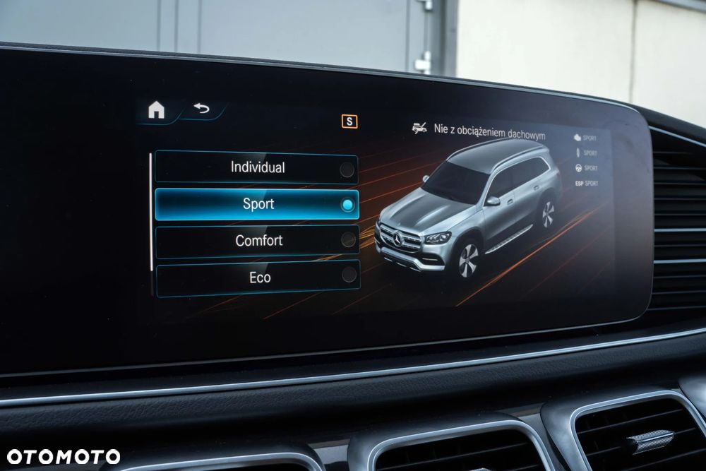 Mercedes-Benz GLS - 31