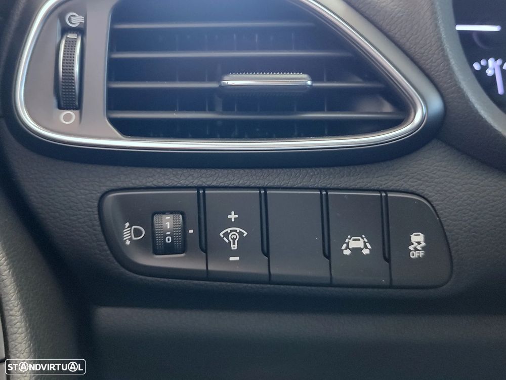 Hyundai i30 CW - 30