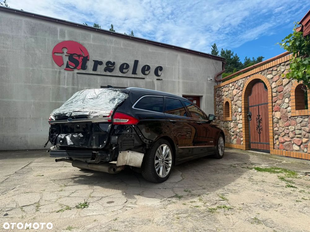 Ford Mondeo Vignale 2.0 Hybrid - 4